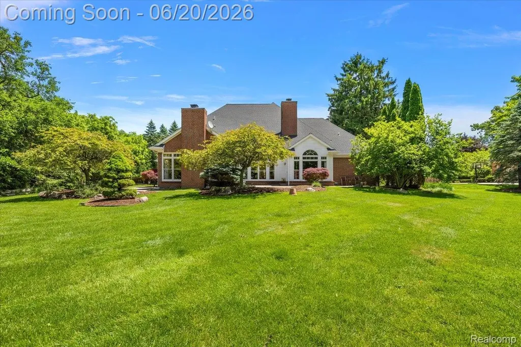 5022 Lone Pine Lane Bloomfield Hills City MI 48302