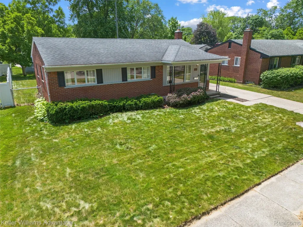 41119 Russet Lane Plymouth Charter Township MI 48170