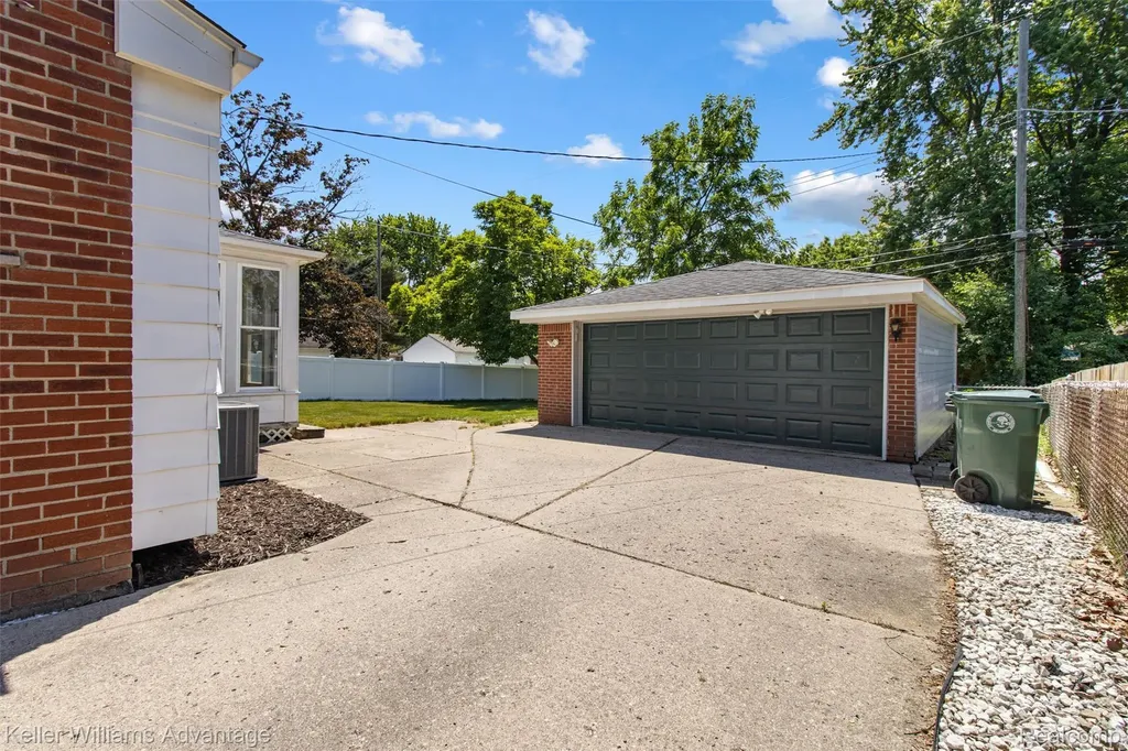 41119 Russet Lane Plymouth Charter Township MI 48170