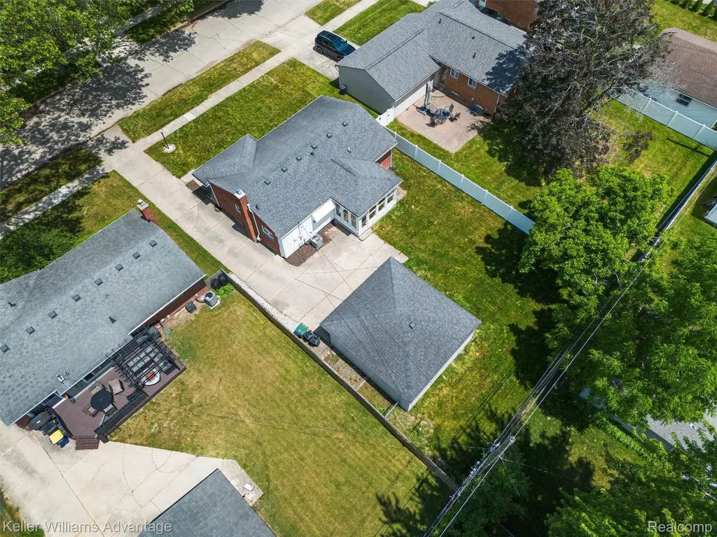 41119 Russet Lane Plymouth Charter Township MI 48170
