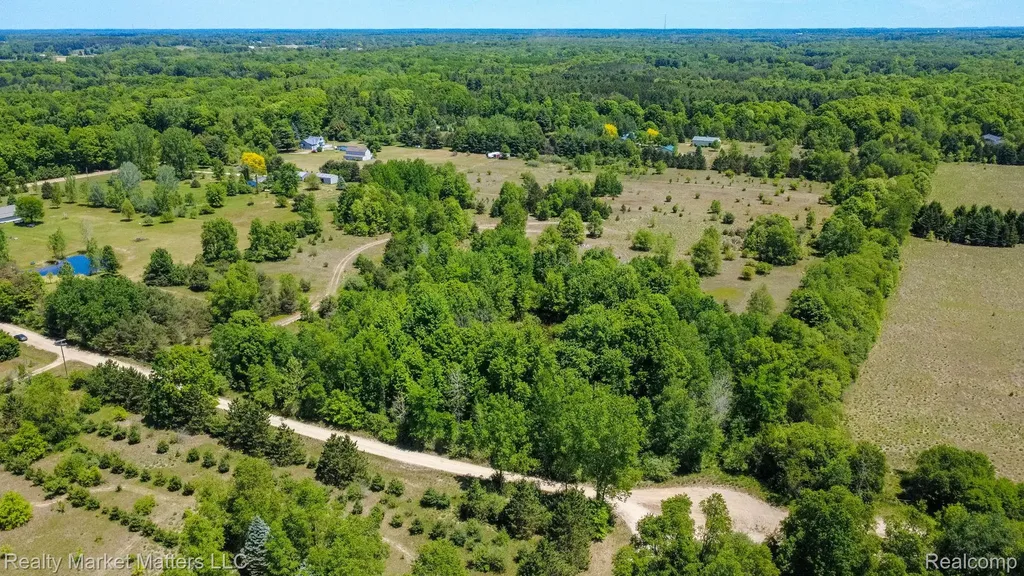 5400 Snow Den Trail Marathon Township MI 48421