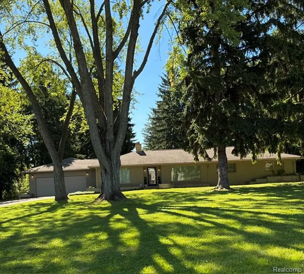 1519 Groton Road Bloomfield Hills City MI 48302