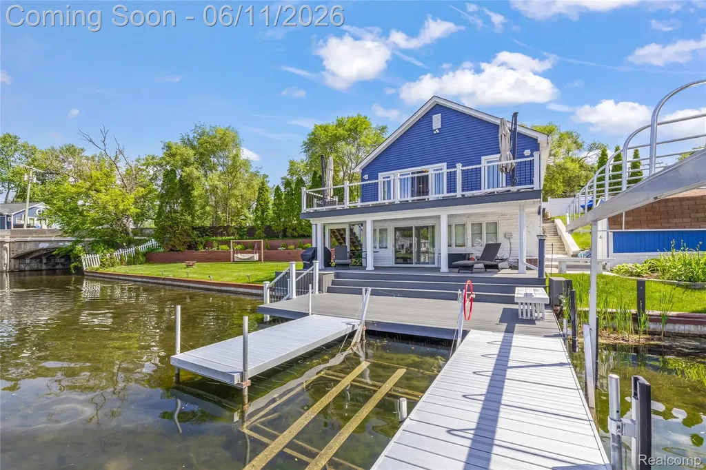 4661 Sashabaw Road Waterford Charter Township MI 48329