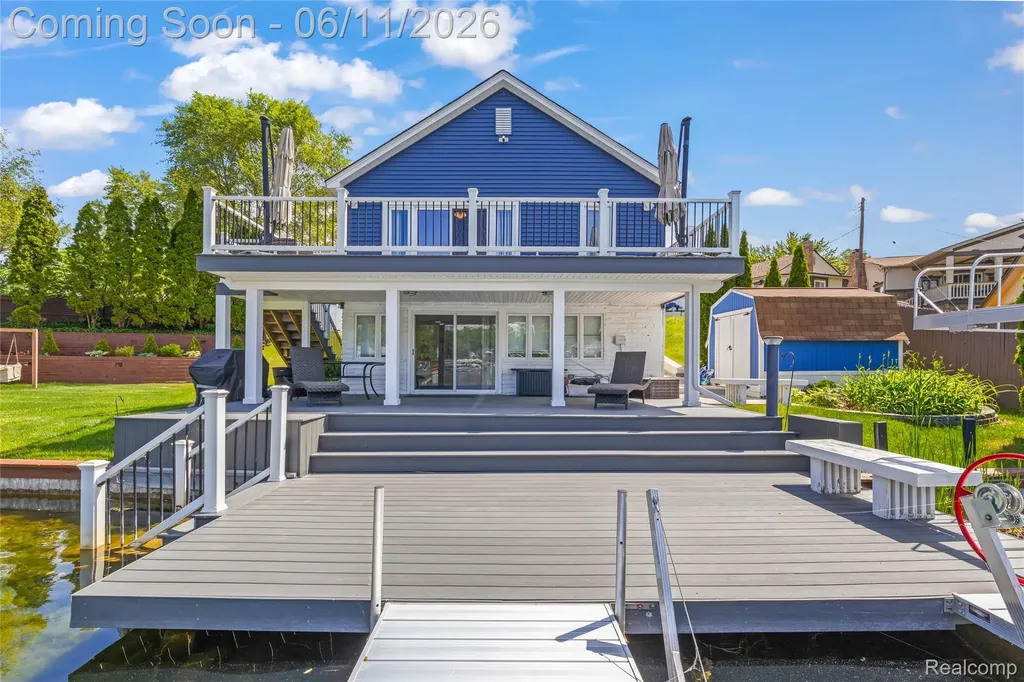 4661 Sashabaw Road Waterford Charter Township MI 48329