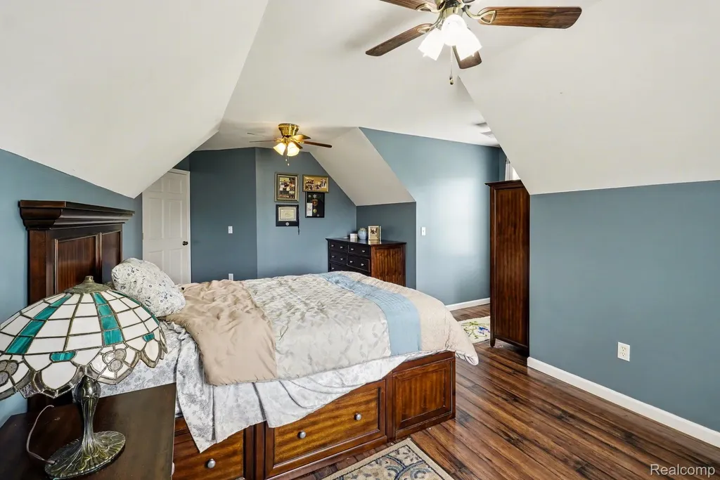 9270 Anacapa Bay Drive Hamburg Township MI 48169