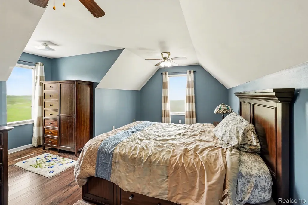 9270 Anacapa Bay Drive Hamburg Township MI 48169