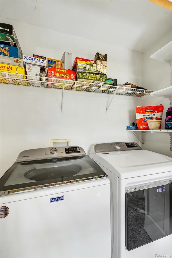 9270 Anacapa Bay Drive Hamburg Township MI 48169