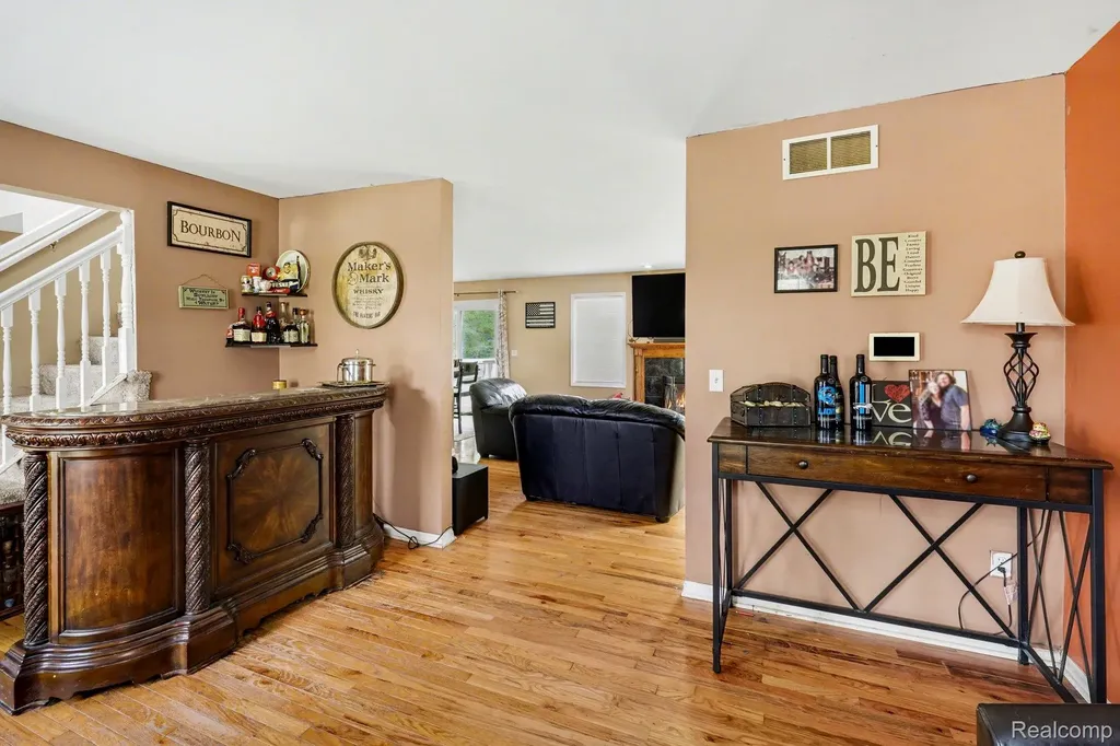 9270 Anacapa Bay Drive Hamburg Township MI 48169