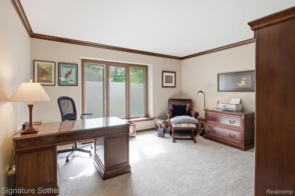 3215 Woodview Lake Road West Bloomfield Charter Township MI 48323