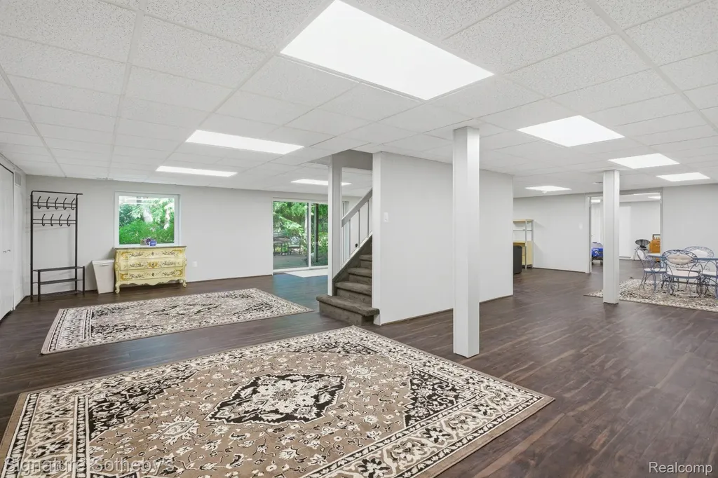 3215 Woodview Lake Road West Bloomfield Charter Township MI 48323