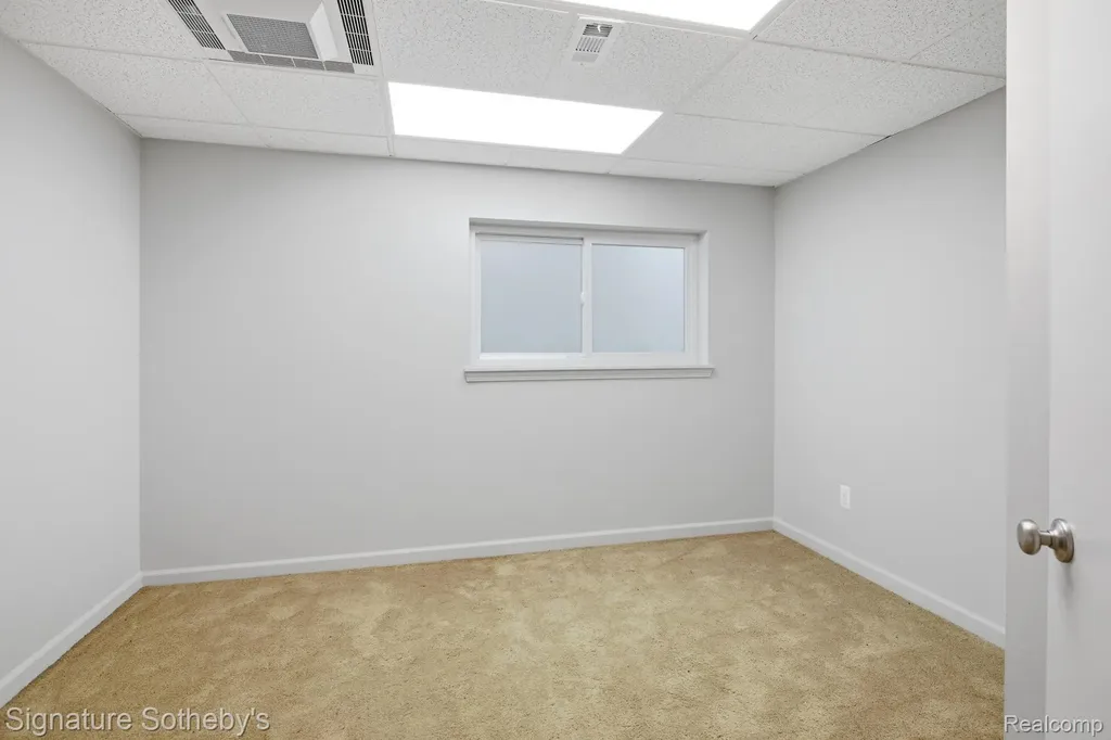 3215 Woodview Lake Road West Bloomfield Charter Township MI 48323