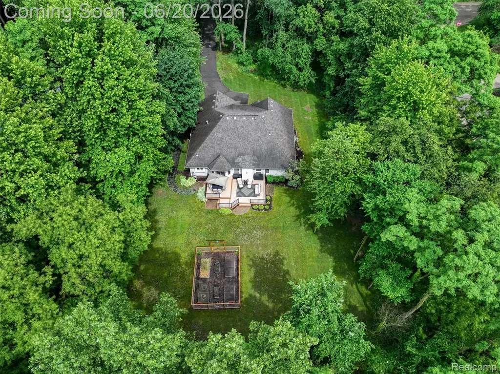 5901 Ford Road Commerce Charter Township MI 48382