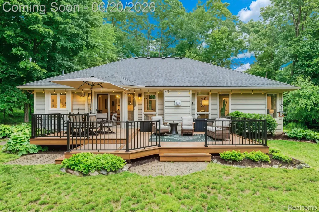 5901 Ford Road Commerce Charter Township MI 48382