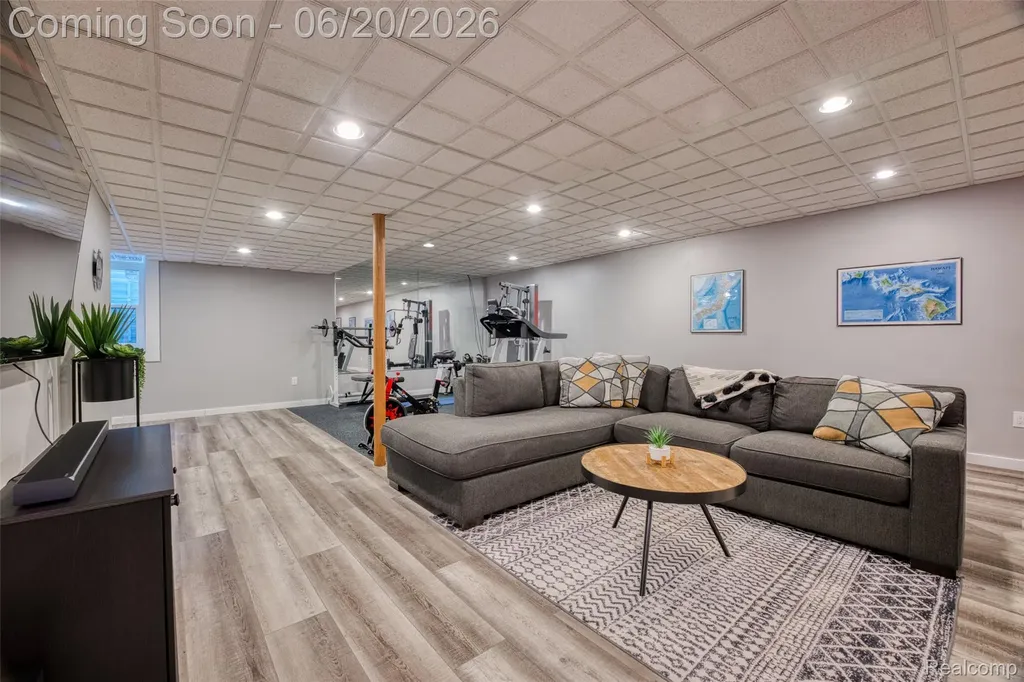 5901 Ford Road Commerce Charter Township MI 48382