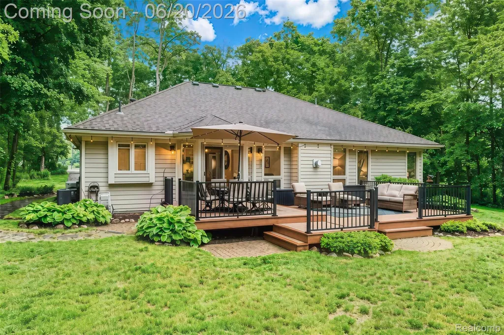 5901 Ford Road Commerce Charter Township MI 48382
