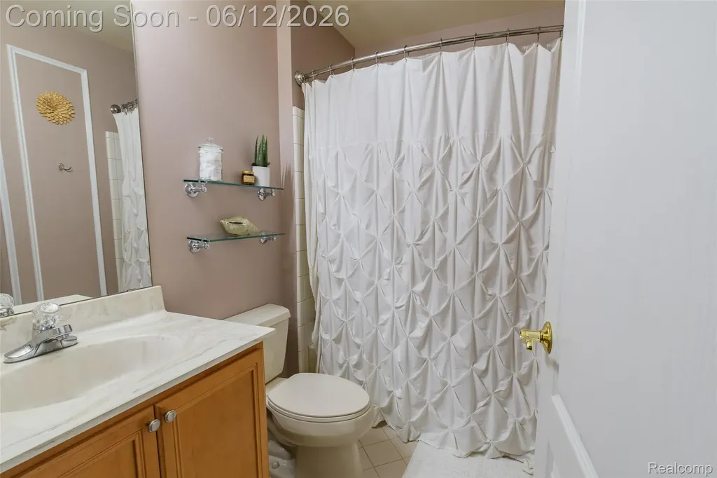 1976 Scenic Drive Milford Charter Township MI 48380