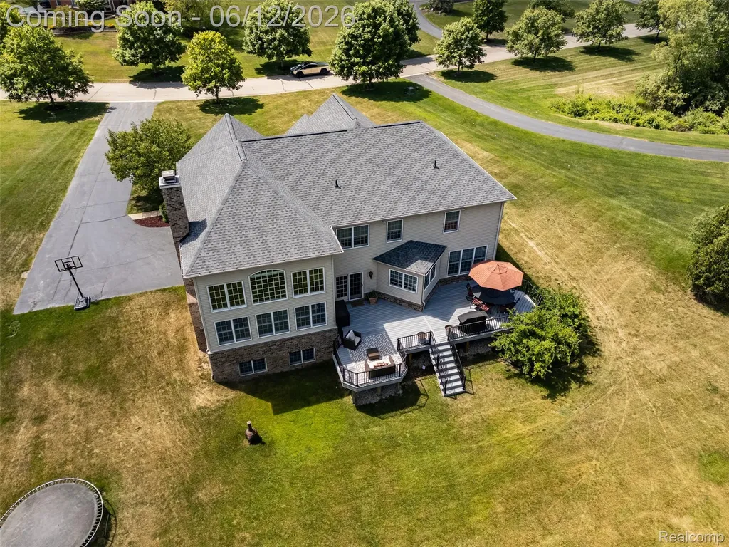 1976 Scenic Drive Milford Charter Township MI 48380
