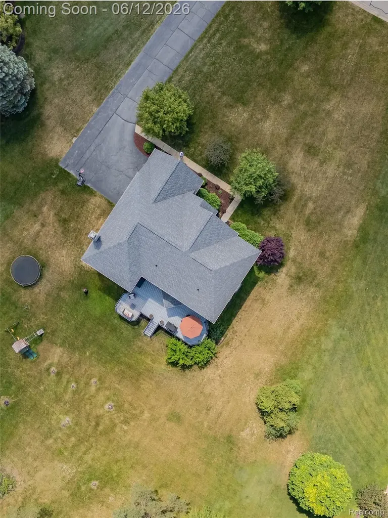 1976 Scenic Drive Milford Charter Township MI 48380