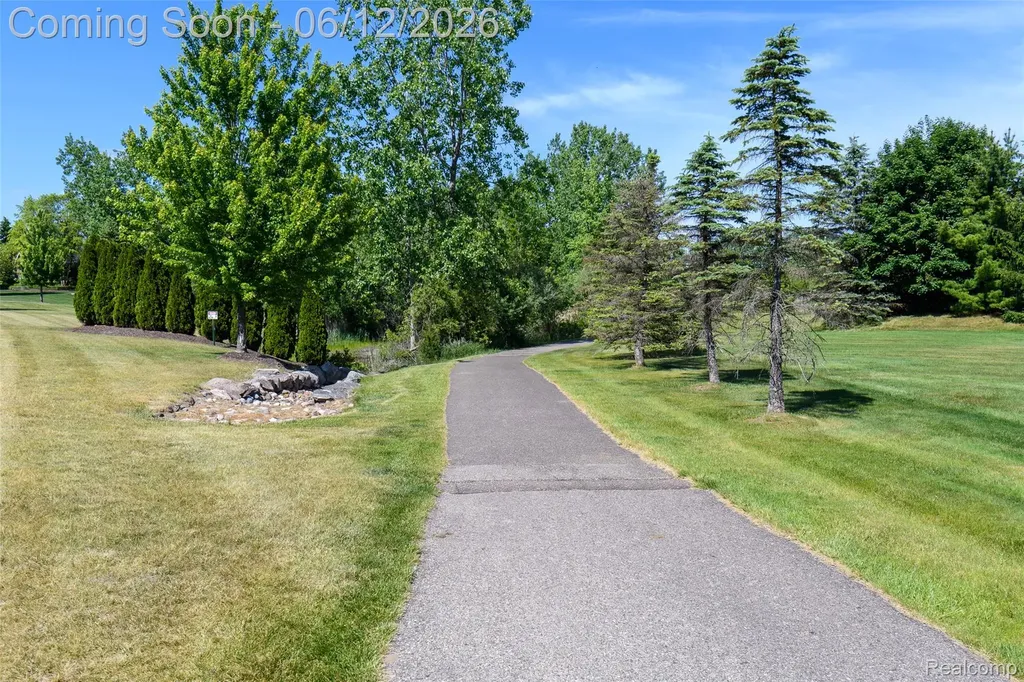 1976 Scenic Drive Milford Charter Township MI 48380