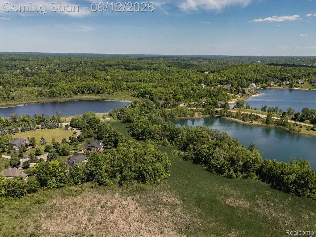 1976 Scenic Drive Milford Charter Township MI 48380