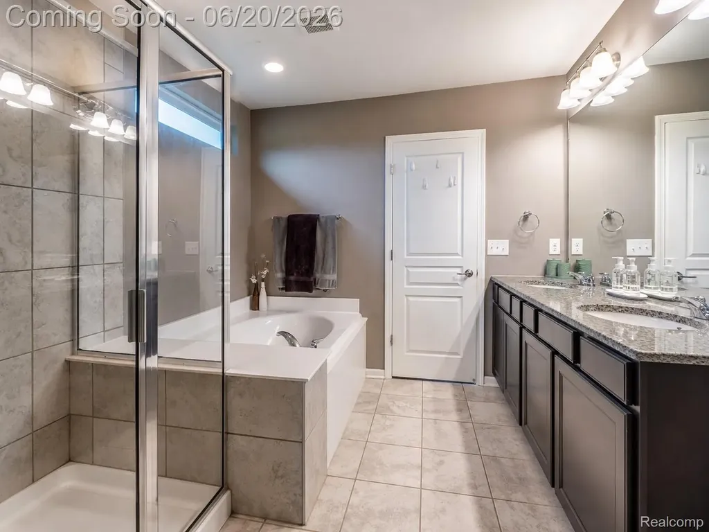 57896 Cider Mill Drive Lyon Charter Township MI 48165