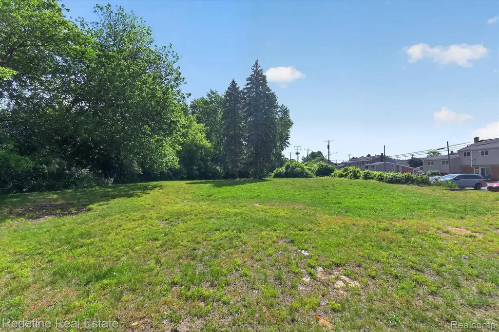 8304 Lanewood Street Westland City MI 48185