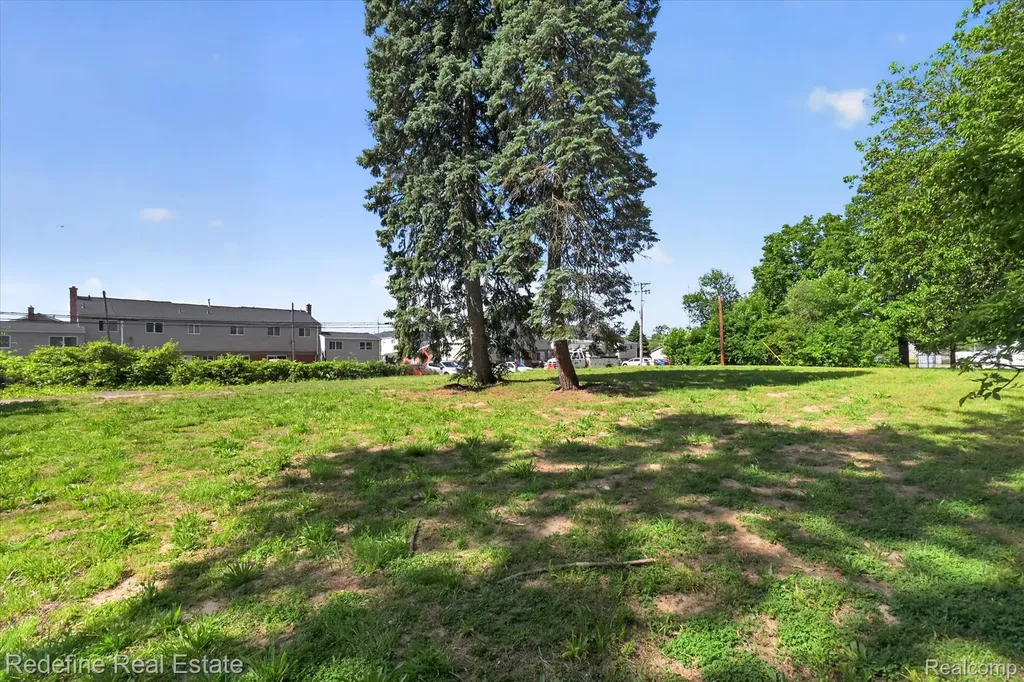 8304 Lanewood Street Westland City MI 48185