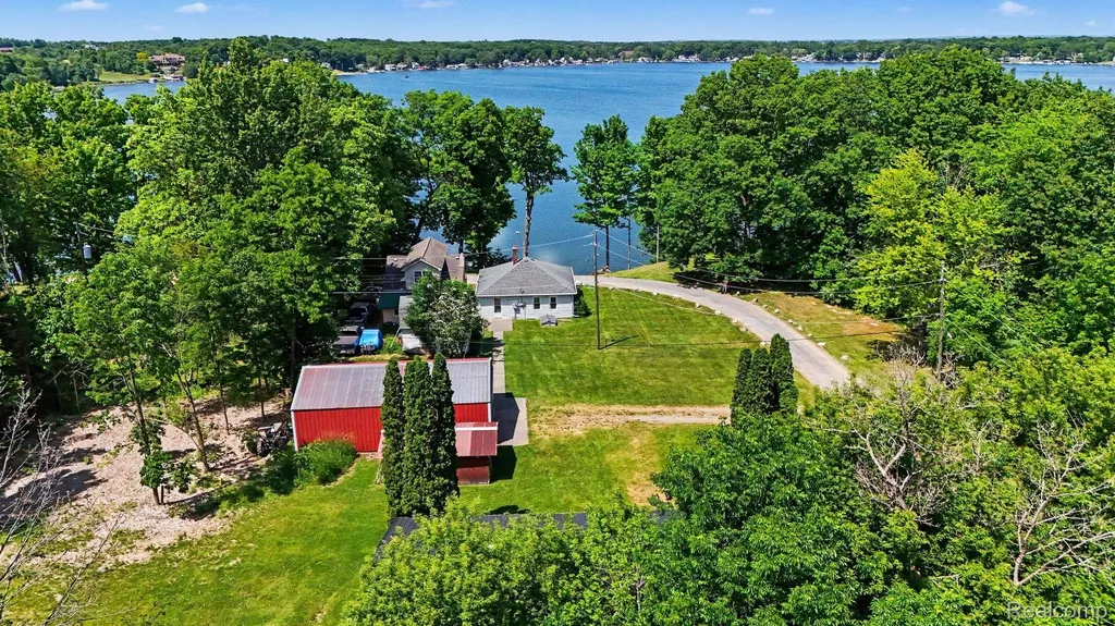 3931 S Shore Drive Elba Township MI 48446