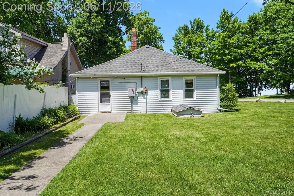 3931 S Shore Drive Elba Township MI 48446