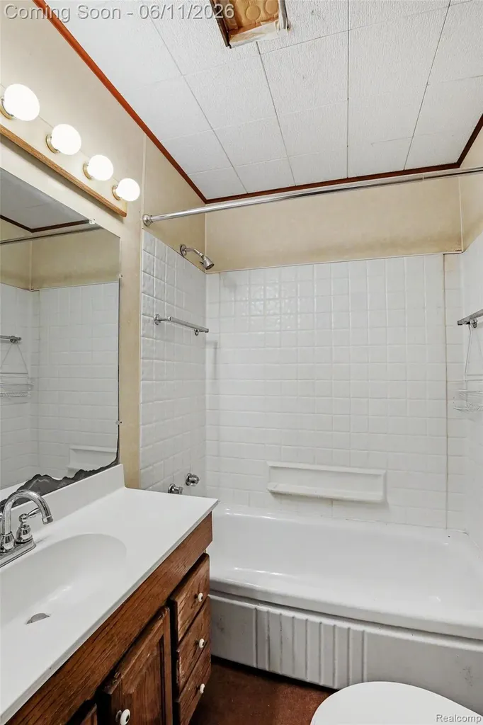 3931 S Shore Drive Elba Township MI 48446
