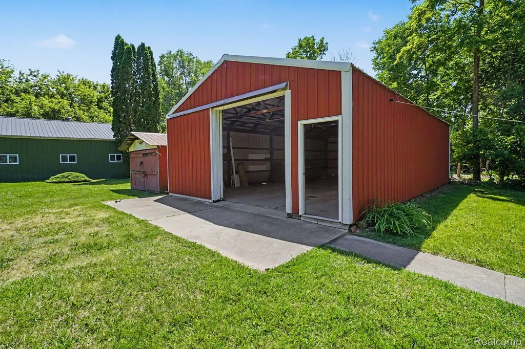 3931 S Shore Drive Elba Township MI 48446