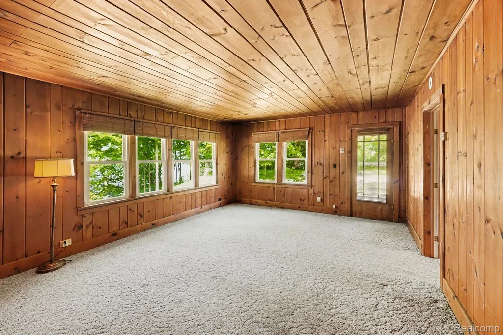 3931 S Shore Drive Elba Township MI 48446