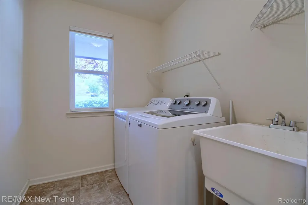 140 Cherry Grove Lane Commerce Charter Township MI 48390