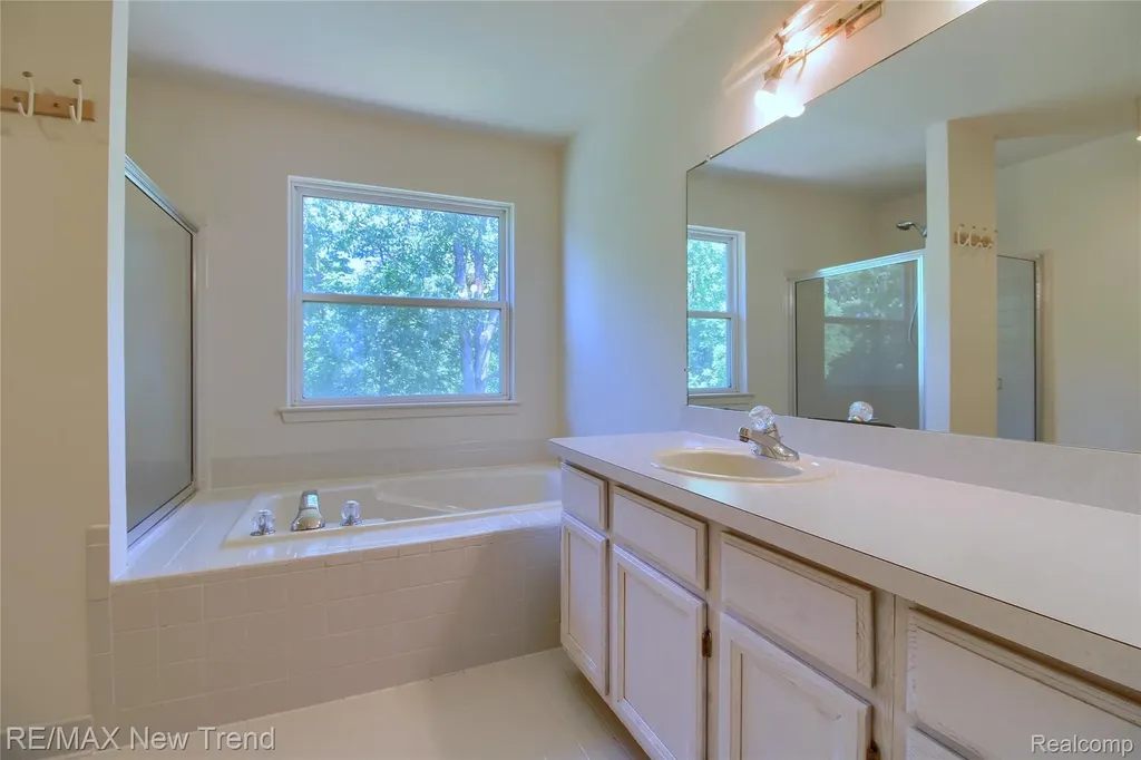 140 Cherry Grove Lane Commerce Charter Township MI 48390