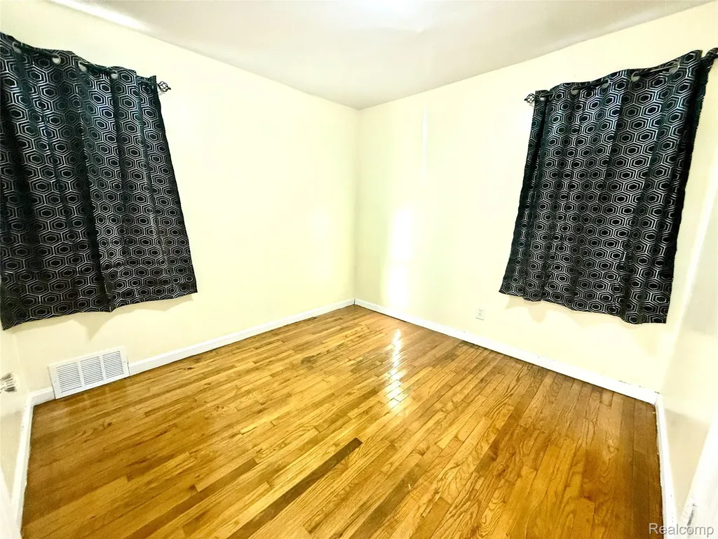 19642 Hasse Street Detroit City MI 48234