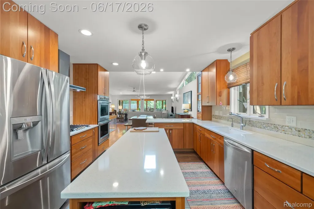 3709 Wabeek Lake Drive W Bloomfield Hills City MI 48302