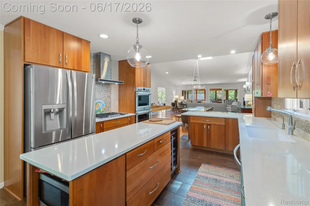 3709 Wabeek Lake Drive W Bloomfield Hills City MI 48302
