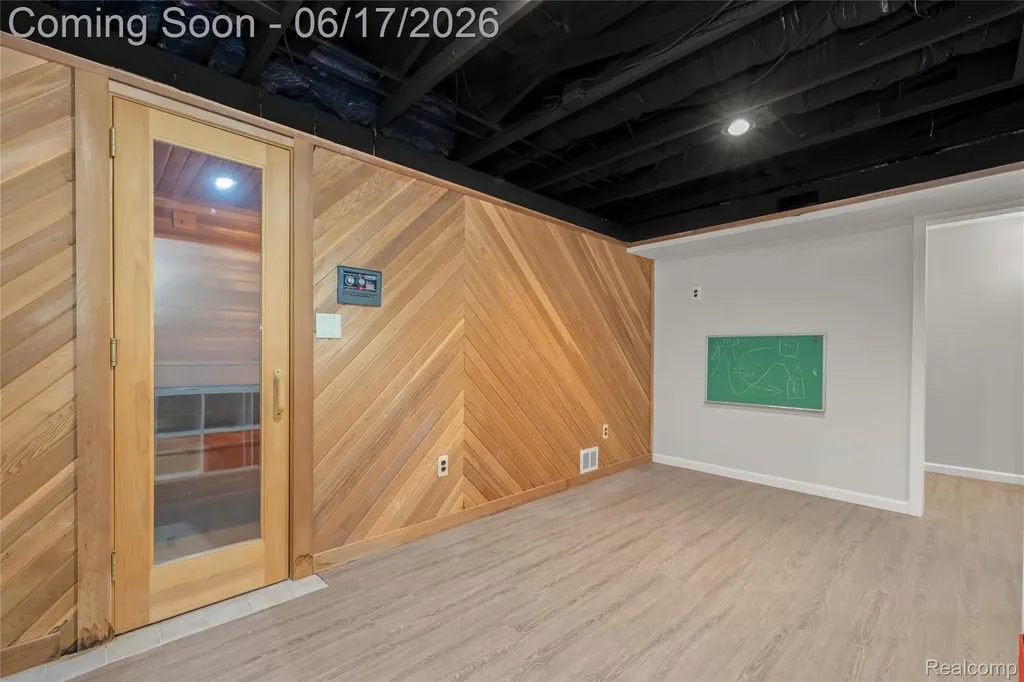 3709 Wabeek Lake Drive W Bloomfield Hills City MI 48302