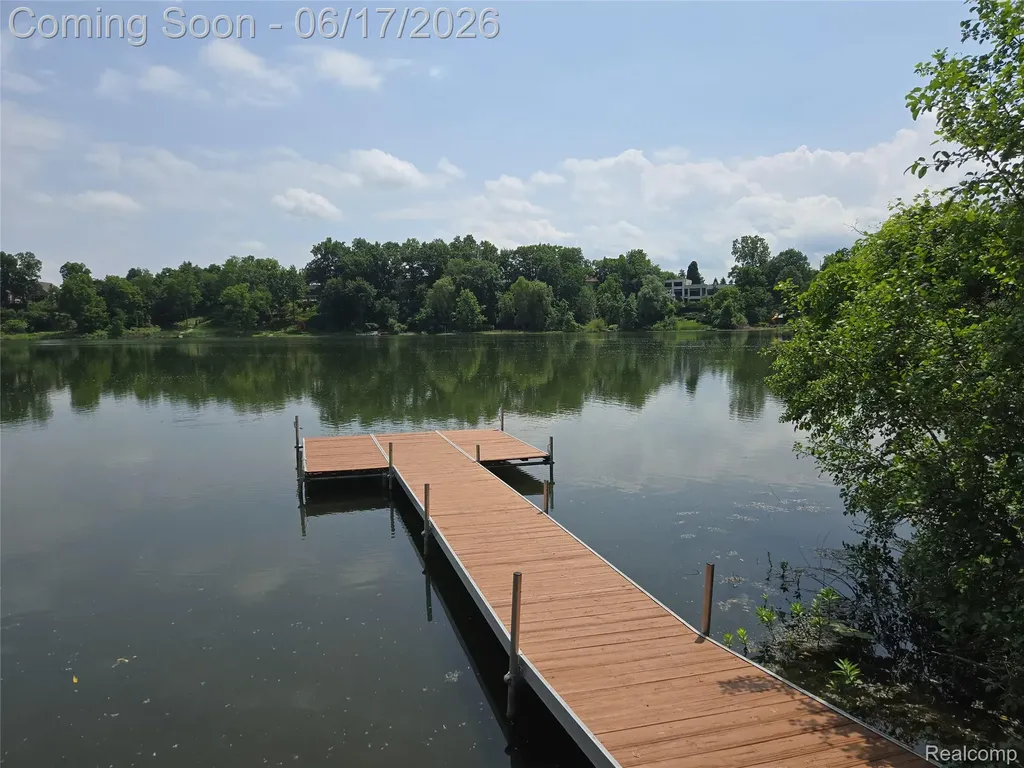 3709 Wabeek Lake Drive W Bloomfield Hills City MI 48302