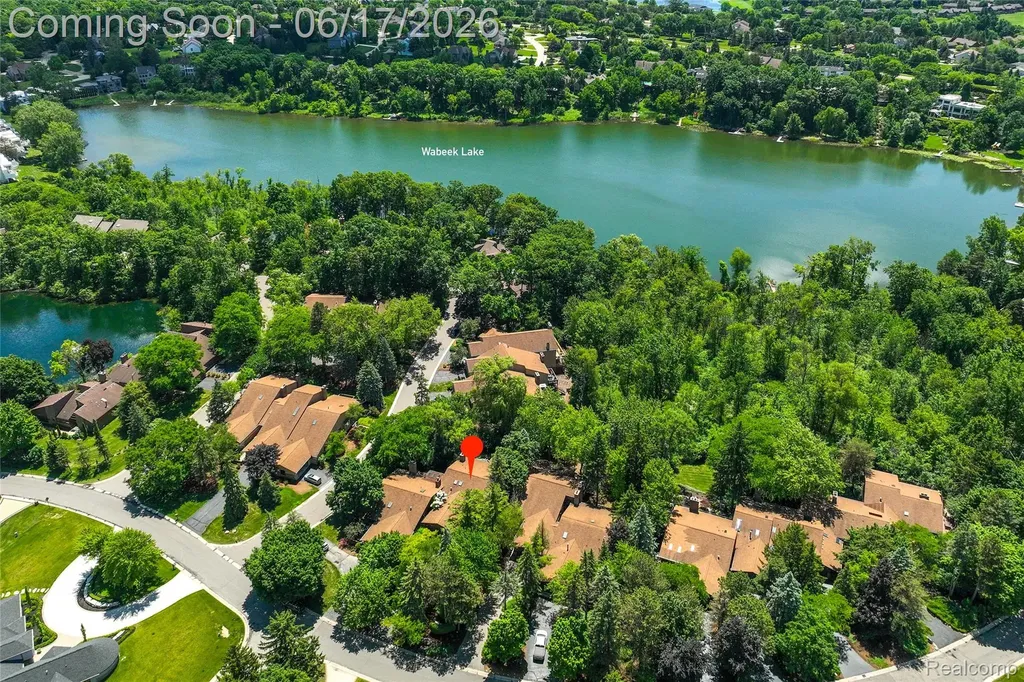 3709 Wabeek Lake Drive W Bloomfield Hills City MI 48302