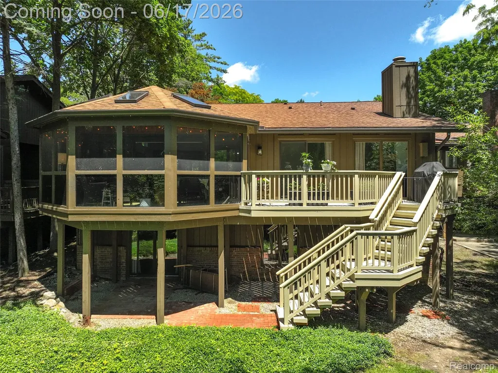 3709 Wabeek Lake Drive W Bloomfield Hills City MI 48302