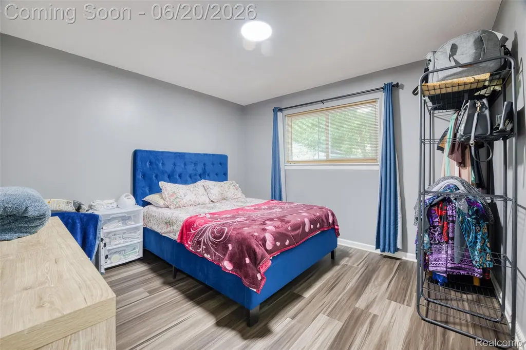 6631 Burnham Drive Canton Charter Township MI 48187