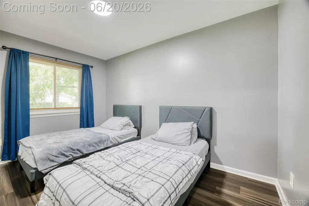 6631 Burnham Drive Canton Charter Township MI 48187