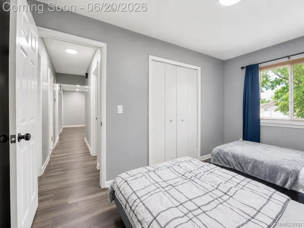 6631 Burnham Drive Canton Charter Township MI 48187