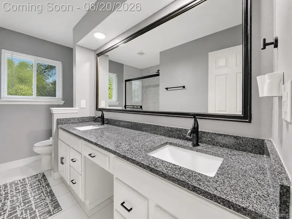 6631 Burnham Drive Canton Charter Township MI 48187