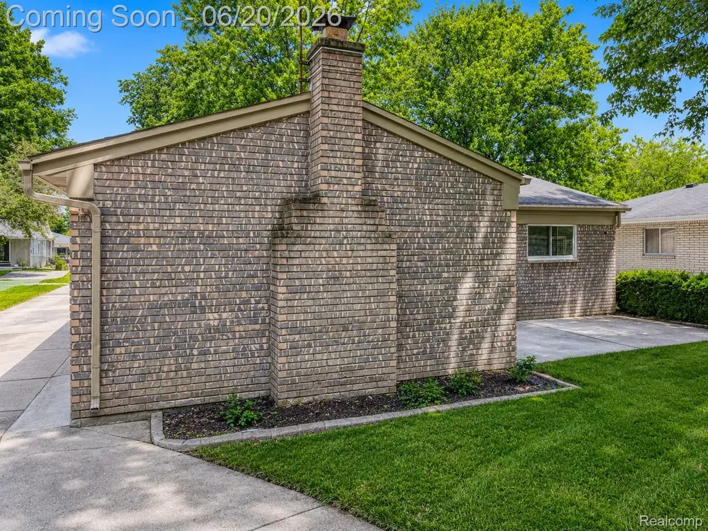 6631 Burnham Drive Canton Charter Township MI 48187