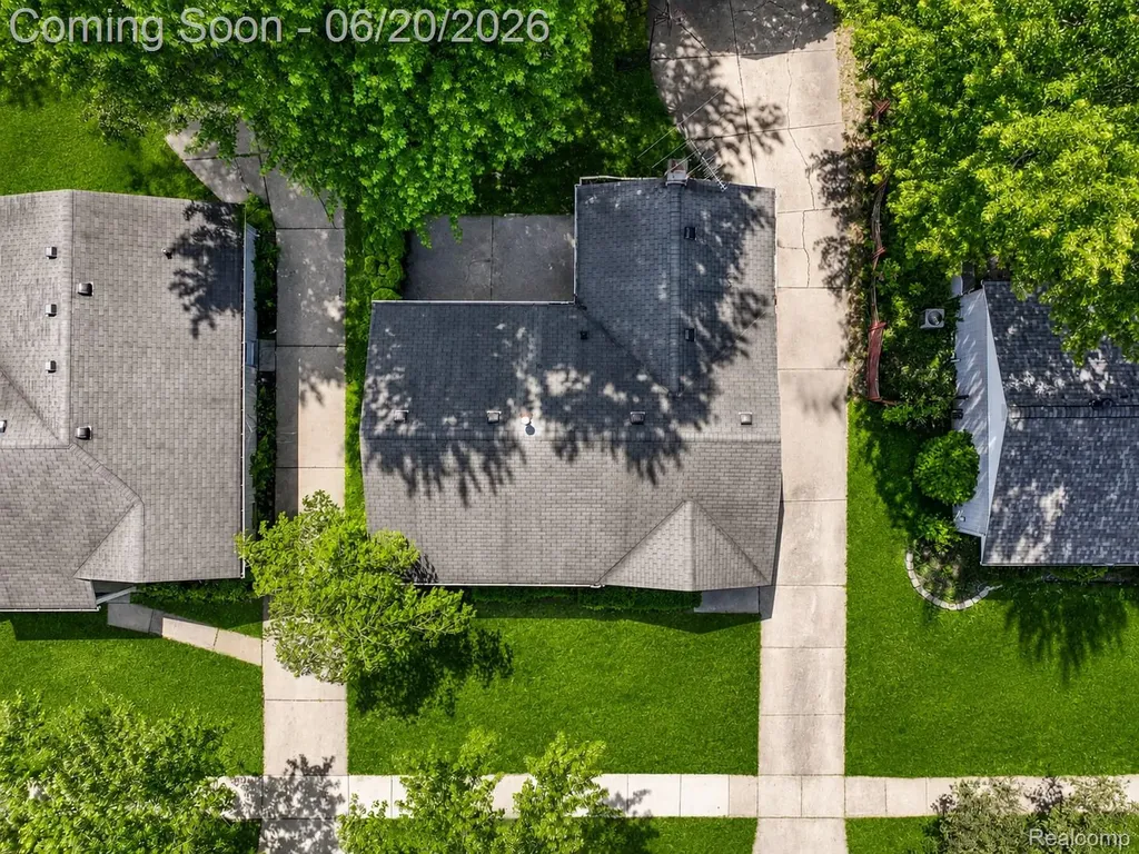 6631 Burnham Drive Canton Charter Township MI 48187