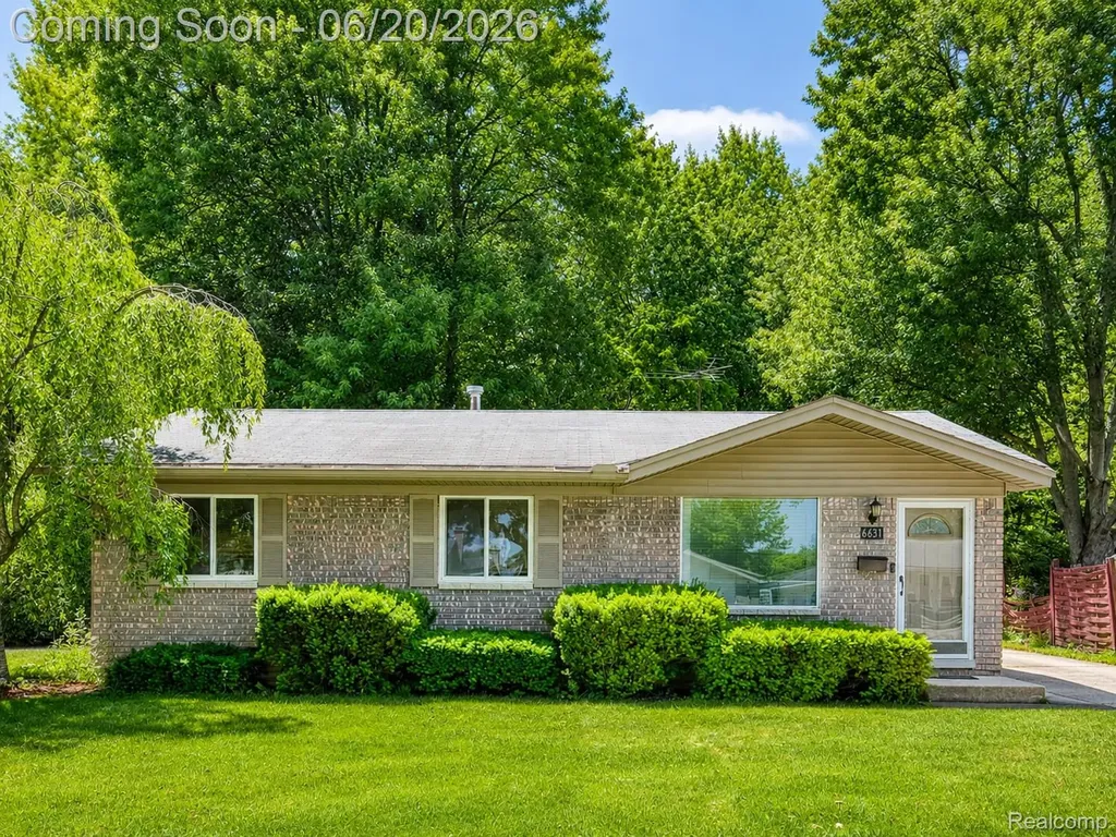 6631 Burnham Drive Canton Charter Township MI 48187
