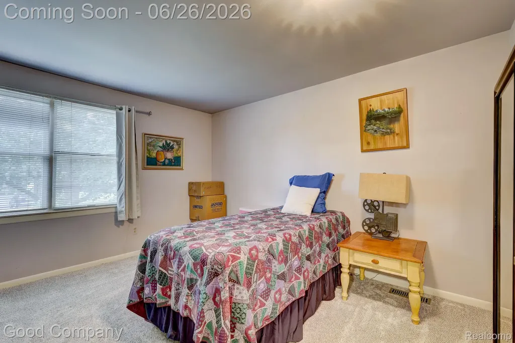 35868 Smithfield Court Farmington City MI 48335