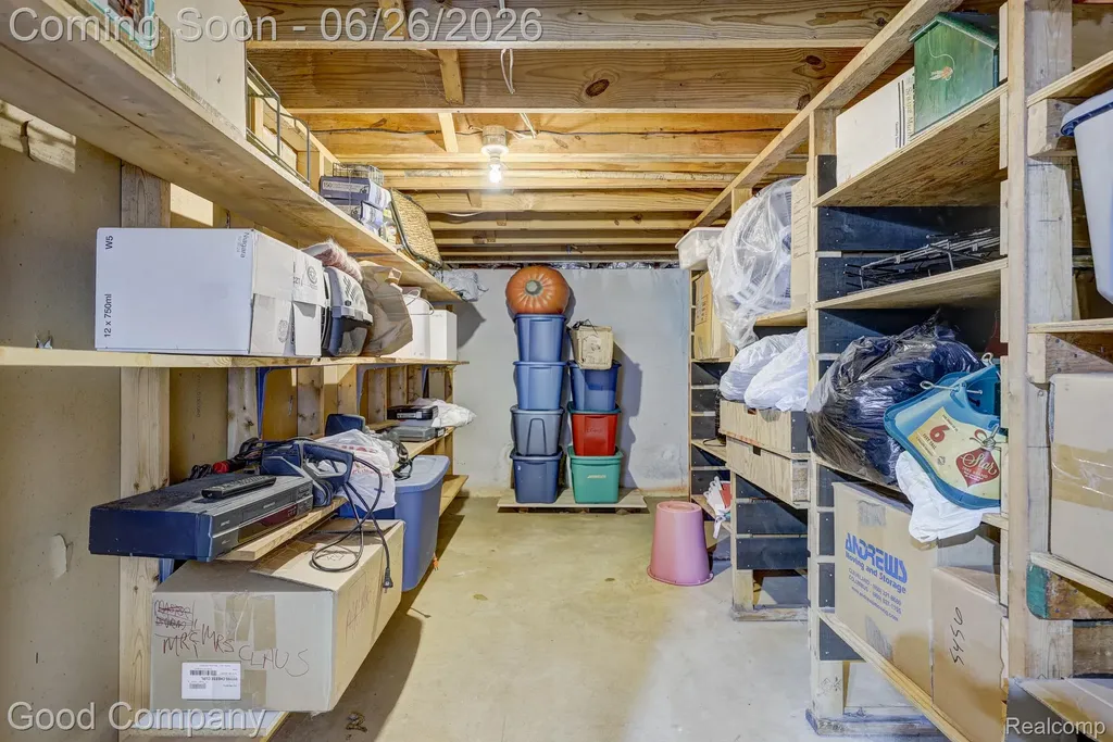 35868 Smithfield Court Farmington City MI 48335